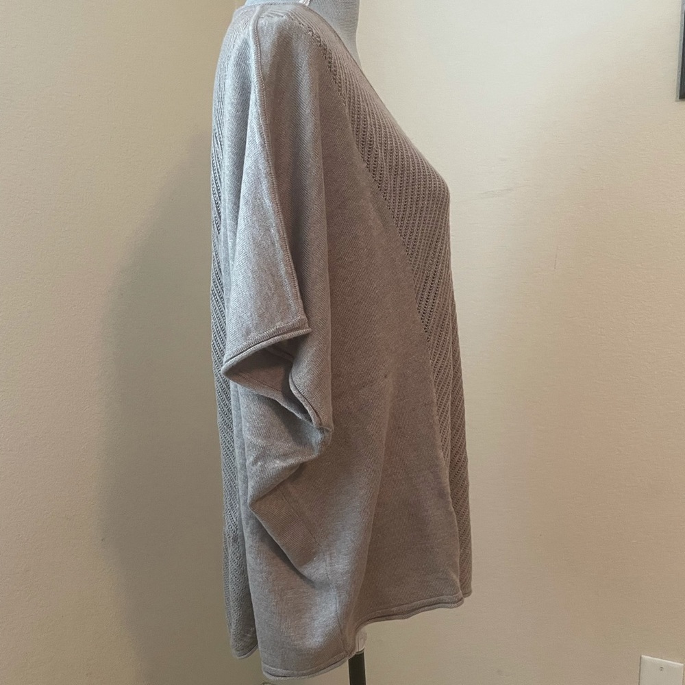 Sweater - Picture 4 of 6